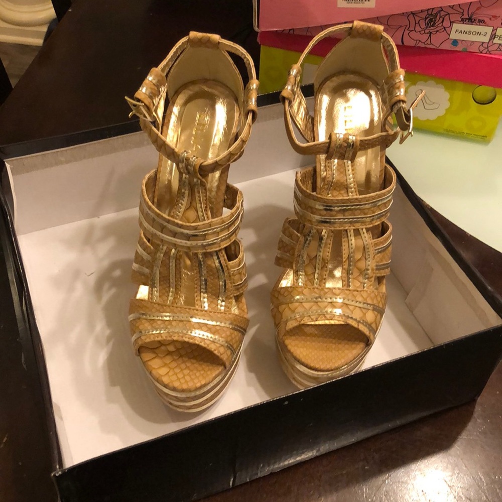 Platform heels